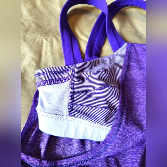Lululemon purple Athletica tank with built-in bra size MED - Picture 6 of 6